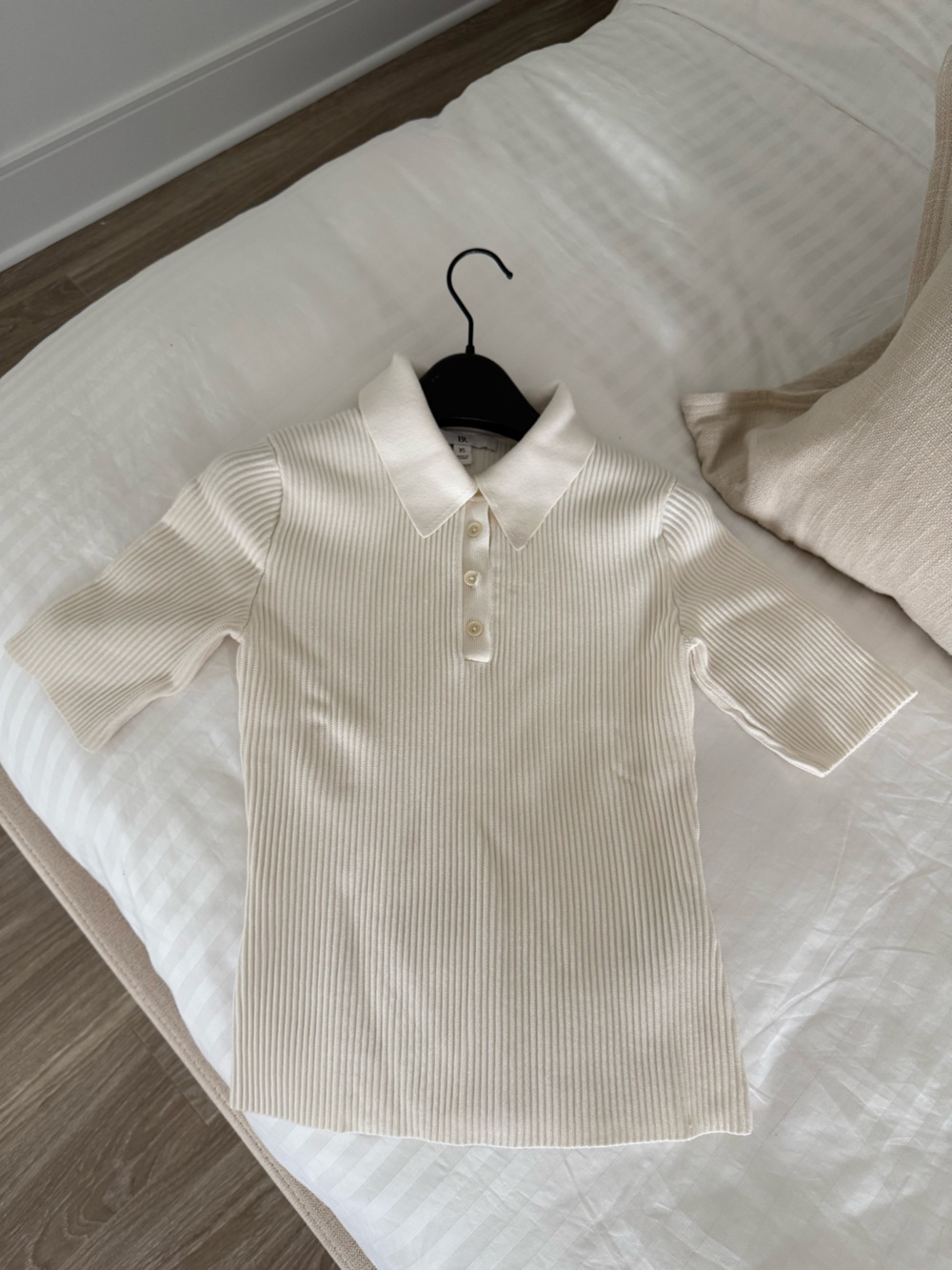 Banana Republic Cream Ribbed V-Neck Polo Sweater